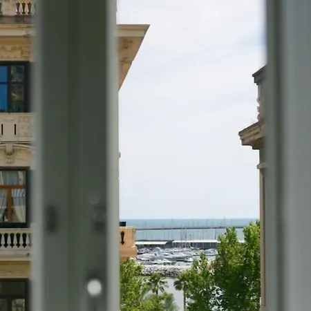 Divina Couette-café 4*