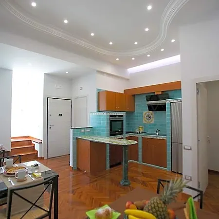 Divina Oda ve Kahvaltı 4*