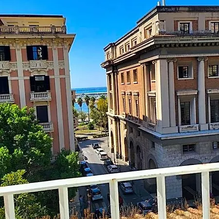 Oda ve Kahvaltı Divina Salerno